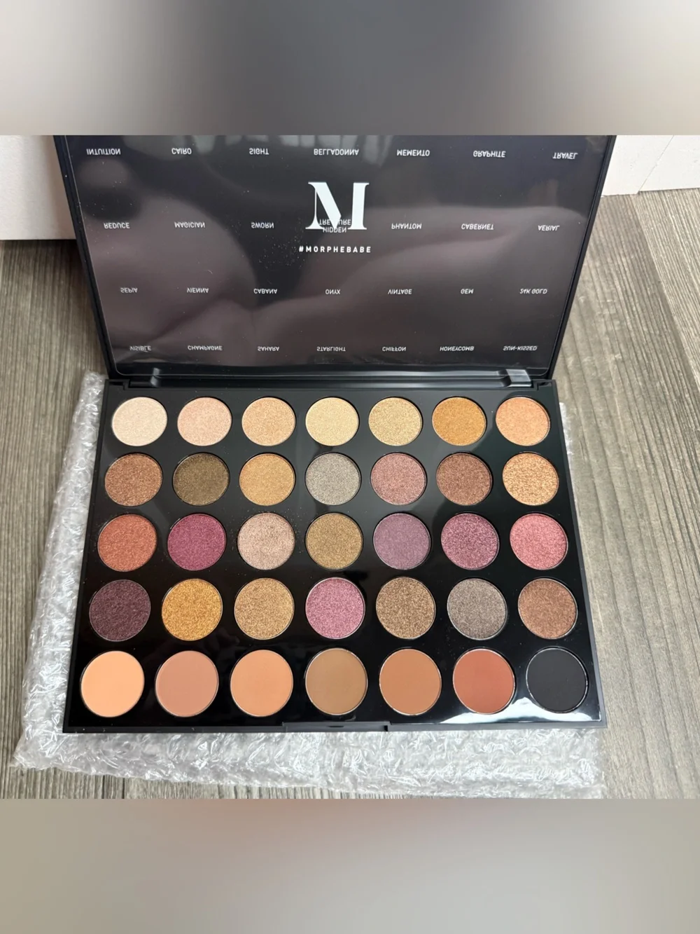 Morphe 35F Fall Into Frost Eyeshadow Palette